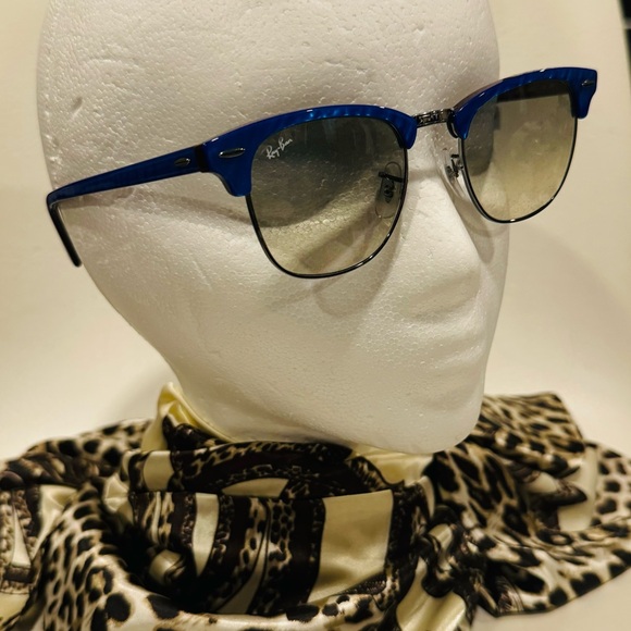 STUNNING Ray-Ban RB 3016 CLUBMASTER Blue Frame Grey Gradient Lenses UNISEX - Picture 10 of 16